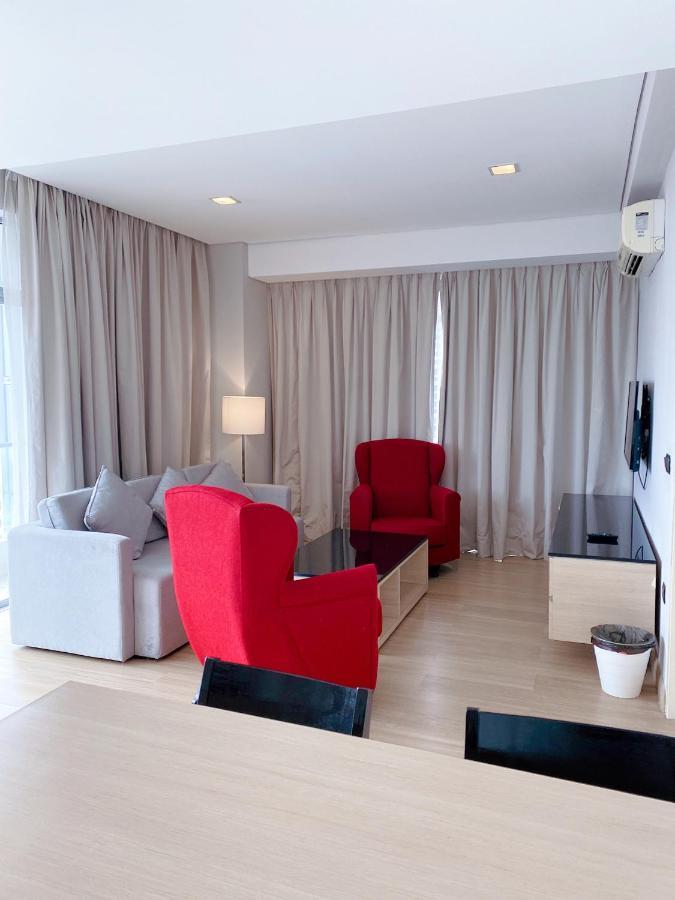Straits Suite By C Homestay Malacca Exterior foto